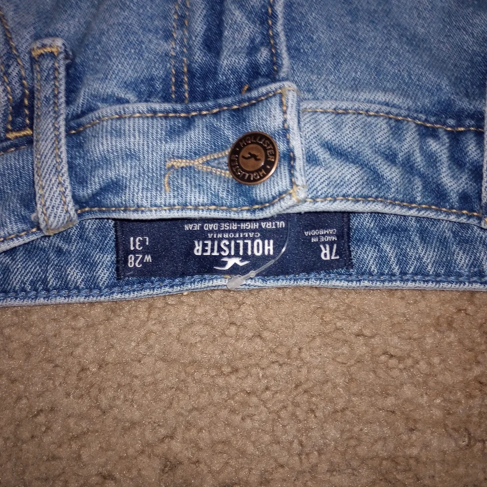 Vintage Y2K Hollister women's High Rise distressed jeans 8 28 Baggy - Picture 4 of 5